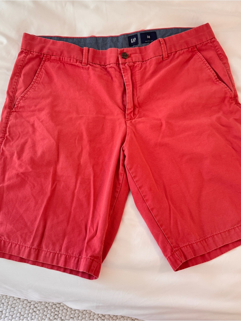 GAP Men's Red Cotton Flat Front Shorts